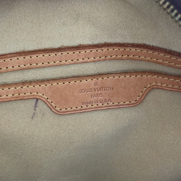Vintage Authentic Louis Vuitton Retiro Bag - Picture 4 of 10